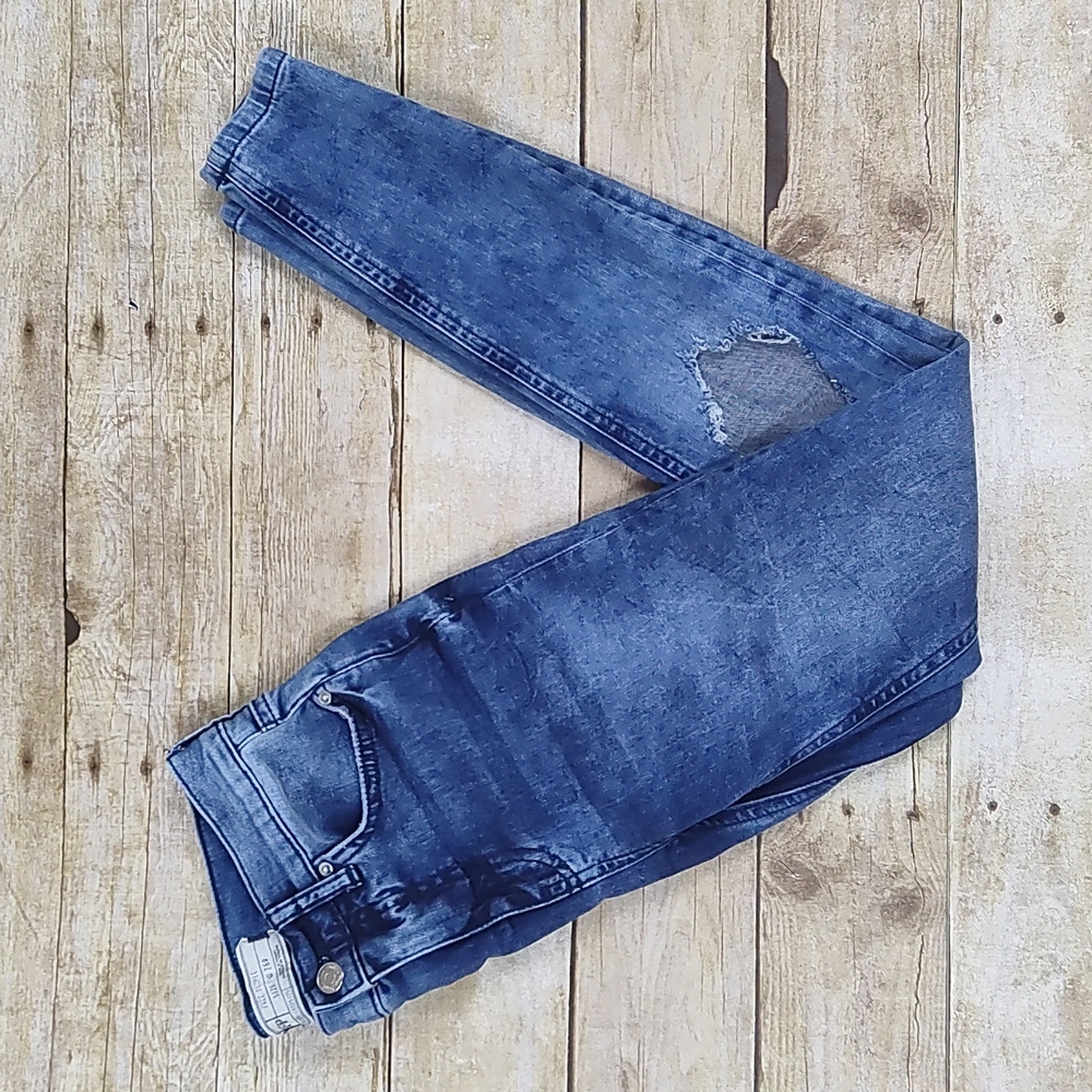 Free People Busted Knee Distressed Skinny Jeans